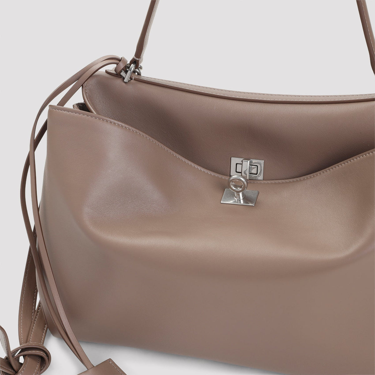 Balenciaga Rodeo M Handbag Women